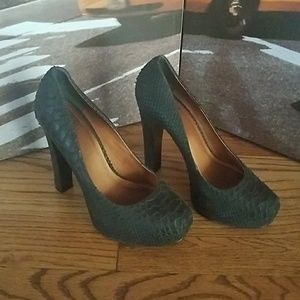 Pour la victoire black leather heels 8